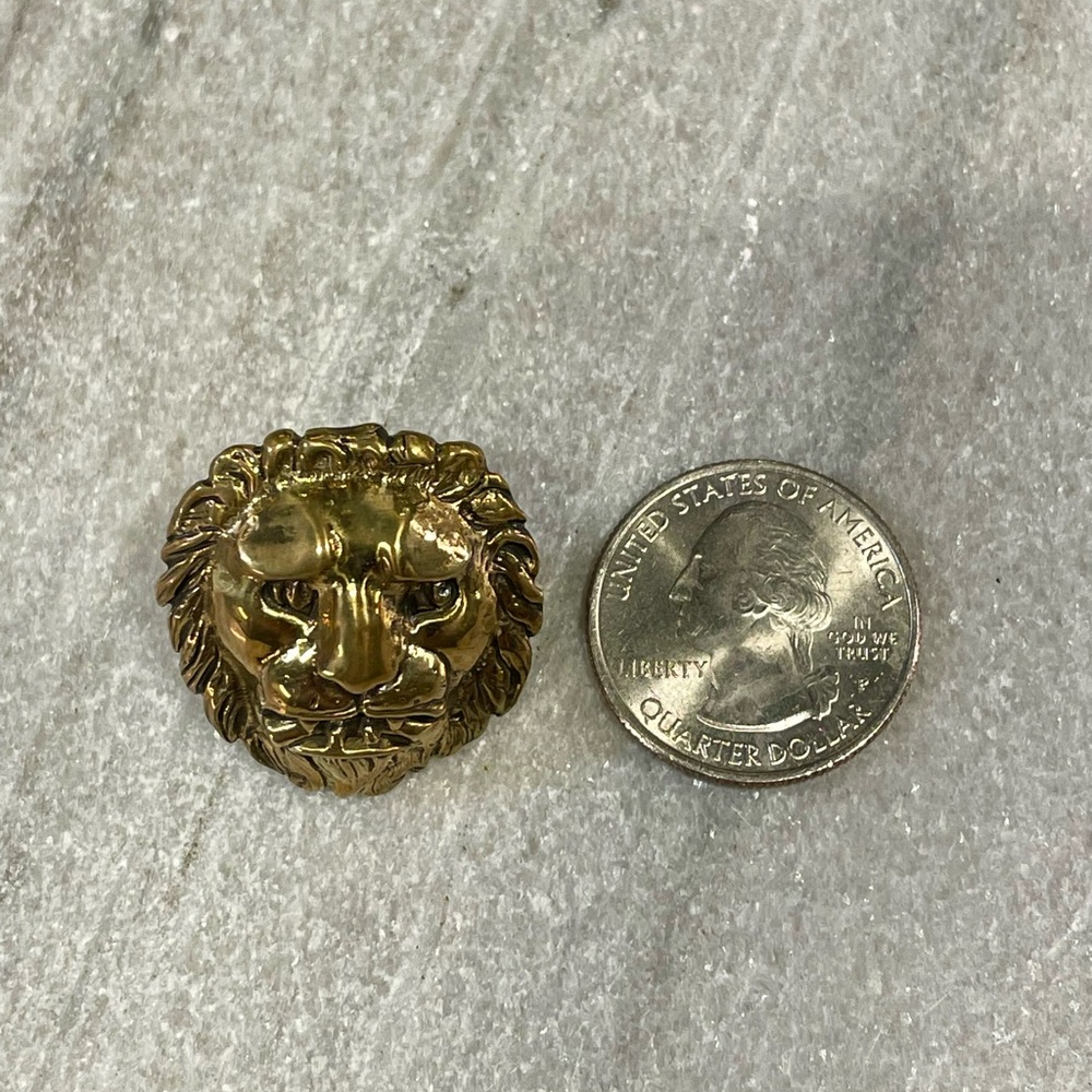 Reagan Charleston Leone Bronze Lion Head Cufflinks - Picture 5 of 6